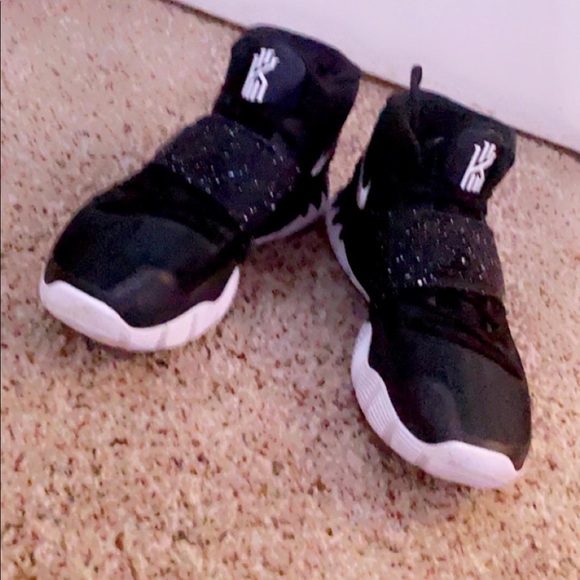 Jet black white Kyrie 6 - Picture 4 of 6